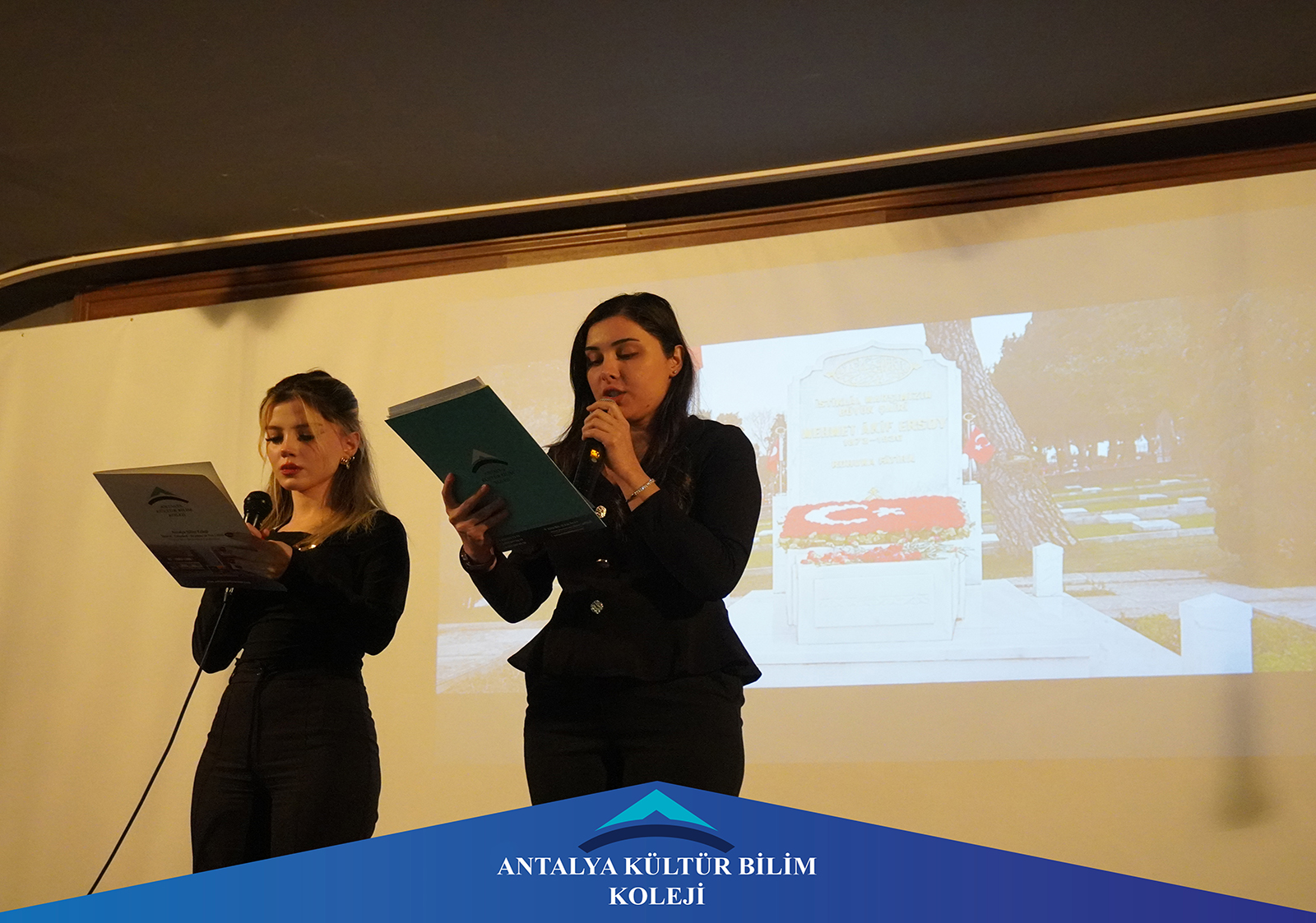 Mehmet Akif Ersoyu Anma Haftası